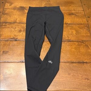 Alo crop size small black leggings
